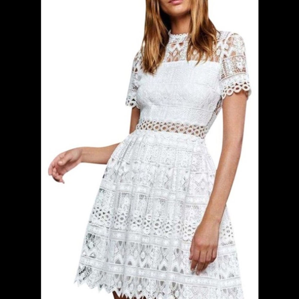 ⚡️SALE⚡️Alexis Lula Dress White SMALL - Picture 2 of 7